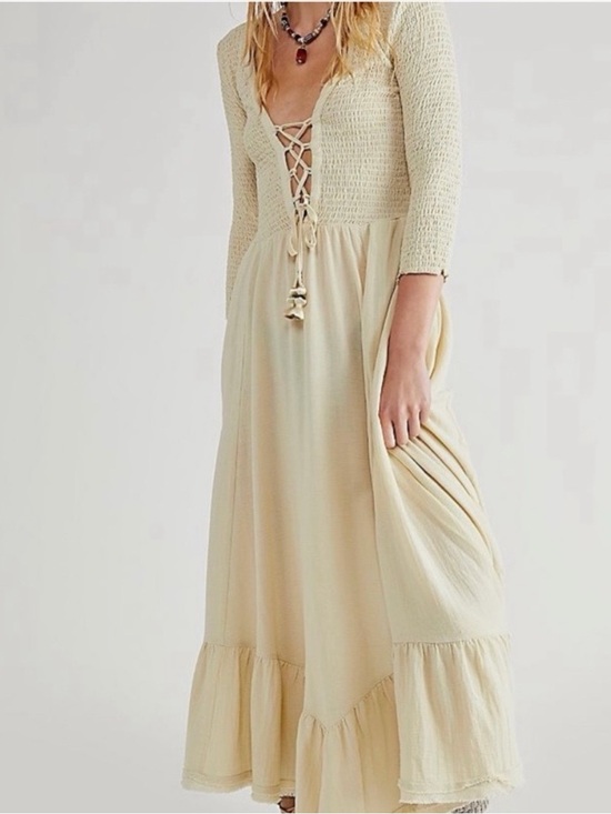Free People Dresses & Skirts - Free People Cream Long Sleeve Maxi Dress